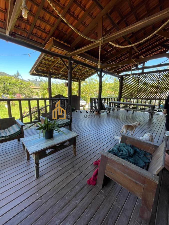 Casa, 3 quartos, 162 m² - Foto 1