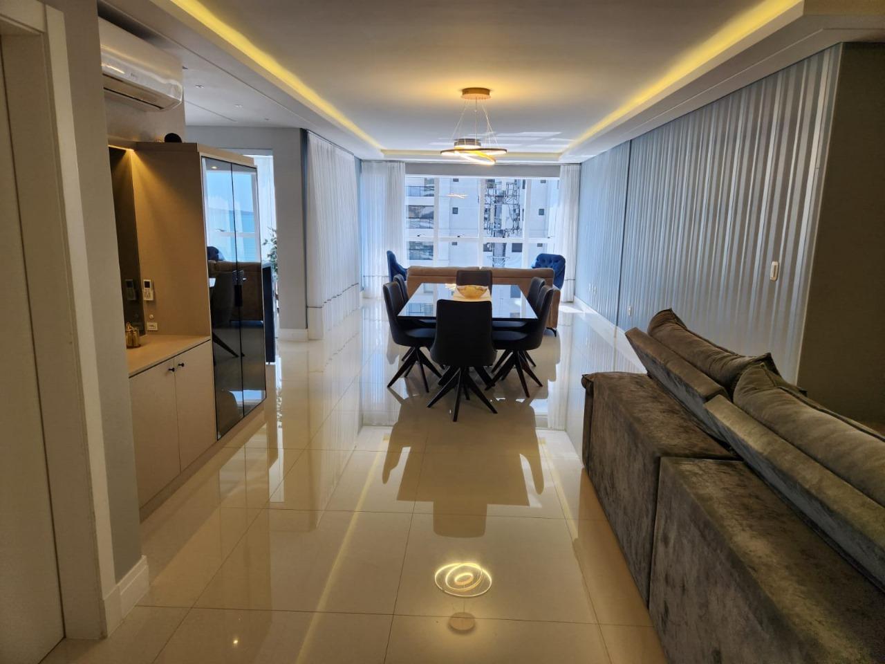 Apartamento, 3 quartos, 185 m² - Foto 2